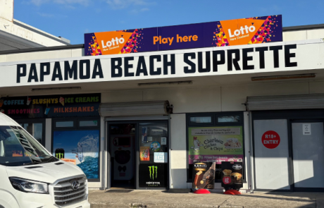 StarSign_Buildings.webp Signage completed by Starsign for Papamoa Beach Superette on corner of Parton Road and Papamoa Beach Road