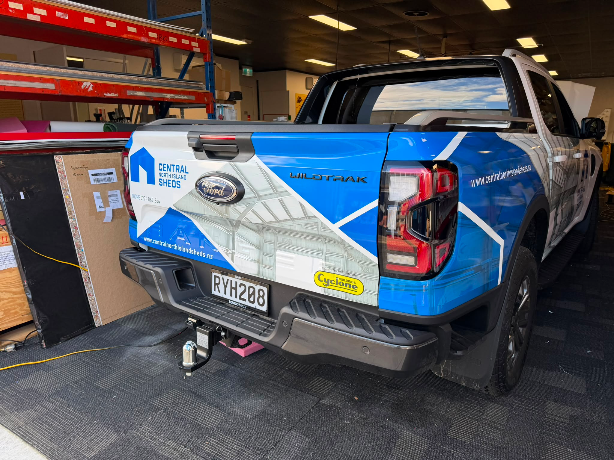 Central Sheds Vinyl for construction company by StarSign