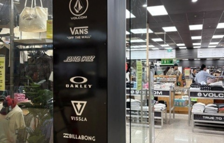 Entrance-Brand-Pillar-Sign.webp Backdoor shopfront and branded pillar sign installation, Central Mall Rotorua